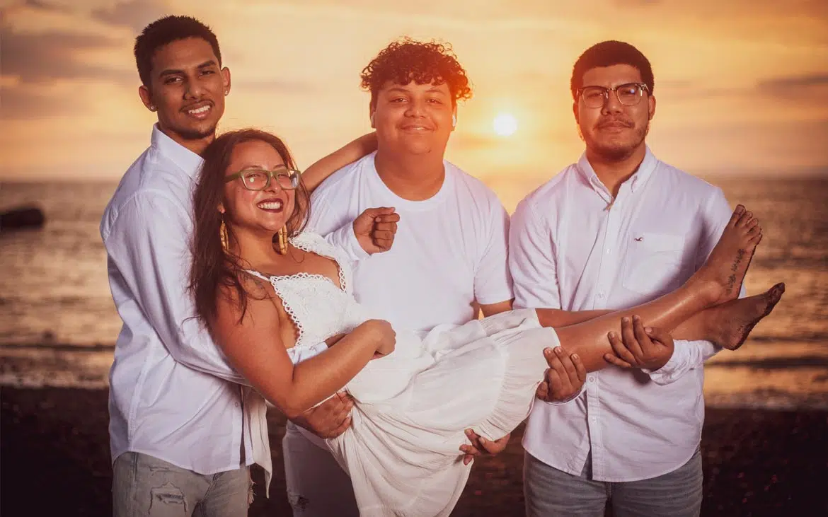 Family Photography by Pacific Photography Costa Rica